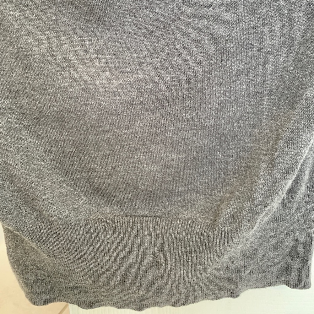 KENNETH COLE grey sequin top - Picture 7 of 7